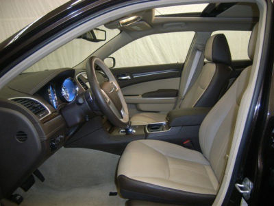 2012 Chrysler 300 Limited