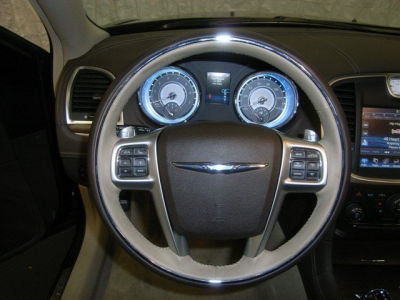 2012 Chrysler 300 Limited