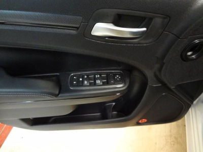 2013 Chrysler 300 S