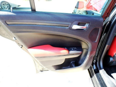 2012 Chrysler 300 S V8
