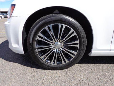 2012 Chrysler 300 S V8