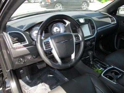 2013 Chrysler 300  300C
