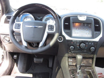 2011 Chrysler 300 Limited