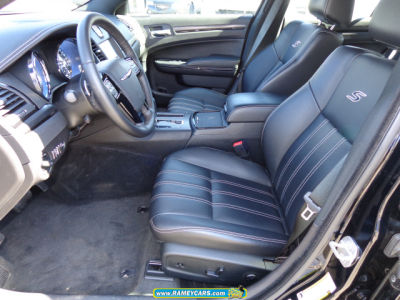 2012 Chrysler 300 S V8