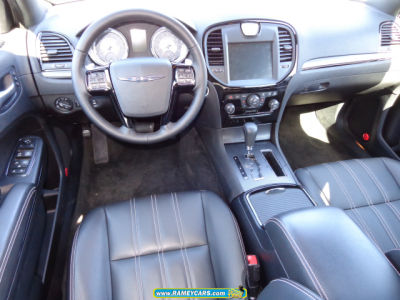2012 Chrysler 300 S V8