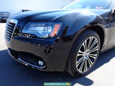 2012 Chrysler 300 S V8