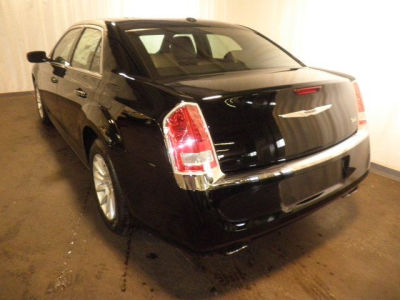 2013 Chrysler 300 Base