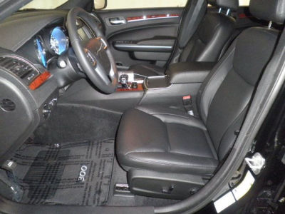 2013 Chrysler 300 Base