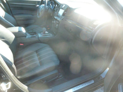 2012 Chrysler 300 S V6