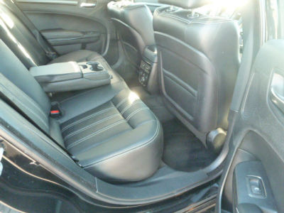 2012 Chrysler 300 S V6