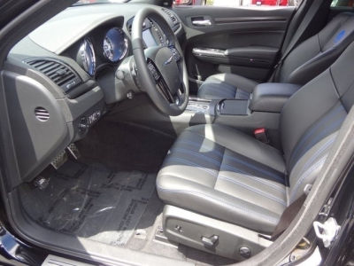 2012 Chrysler 300 S V8