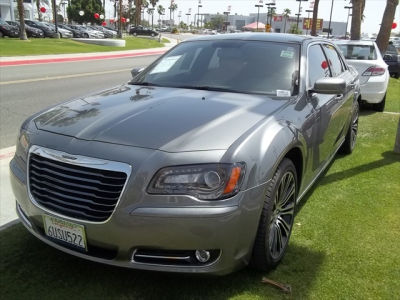 2012 Chrysler 300  S V6