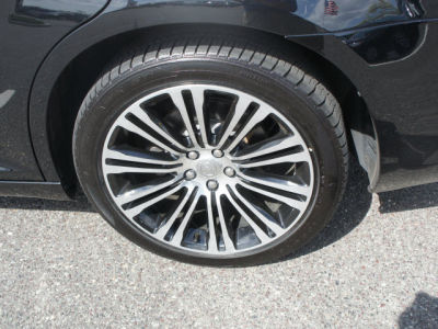 2012 Chrysler 300 S V8