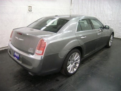 2012 Chrysler 300 Limited