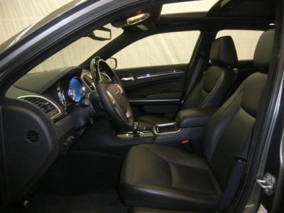 2012 Chrysler 300 Limited