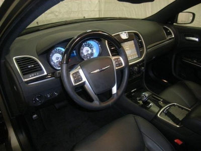 2012 Chrysler 300 Limited