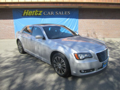 2012 Chrysler 300  S V8