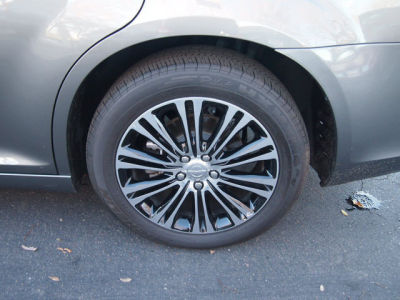 2012 Chrysler 300 S V6