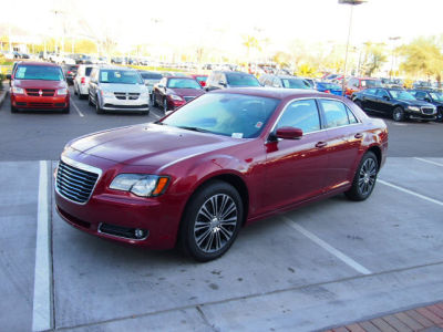 2012 Chrysler 300  S V6