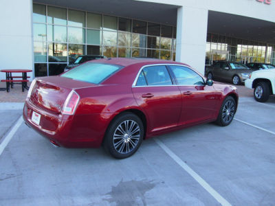 2012 Chrysler 300 S V6