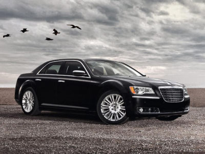 2012 Chrysler 300  S V8