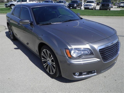 2012 Chrysler 300  S V8