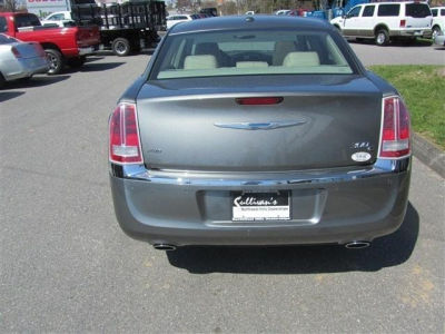 2011 Chrysler 300  300C