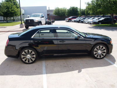 2012 Chrysler 300 S V6