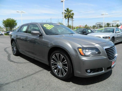 2012 Chrysler 300  S V6