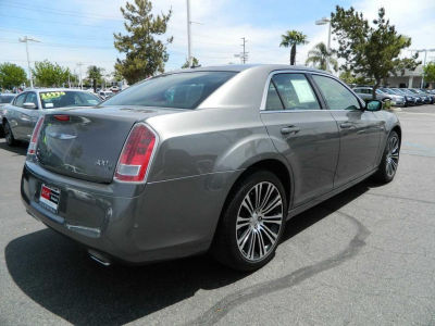 2012 Chrysler 300 S V6