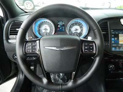 2012 Chrysler 300 S V6