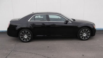 2012 Chrysler 300  S V6