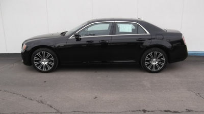 2012 Chrysler 300 S V6