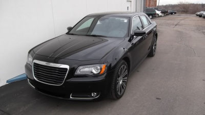 2012 Chrysler 300 S V6