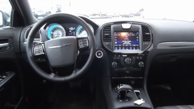 2012 Chrysler 300 S V6