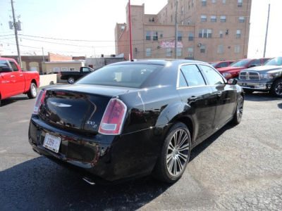 2012 Chrysler 300 S V8