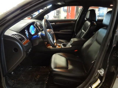2012 Chrysler 300 Limited
