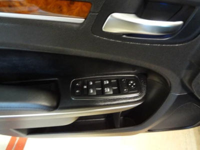 2012 Chrysler 300 Limited