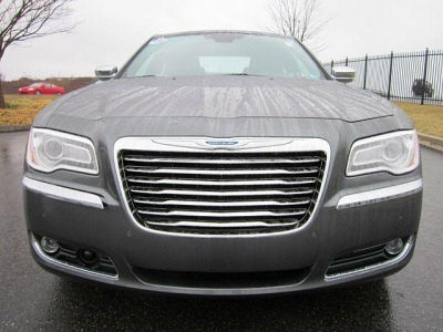 2011 Chrysler 300  300C