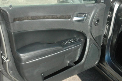 2011 Chrysler 300 Limited