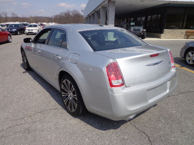 2012 Chrysler 300 S V6