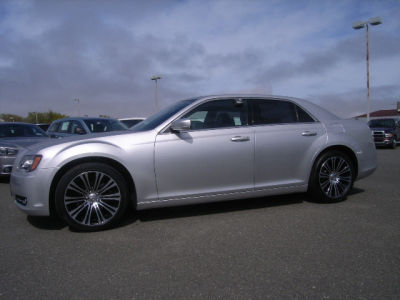 2012 Chrysler 300  S V6