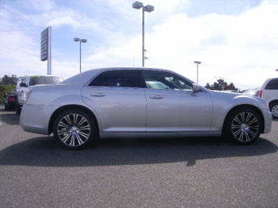 2012 Chrysler 300 S V6