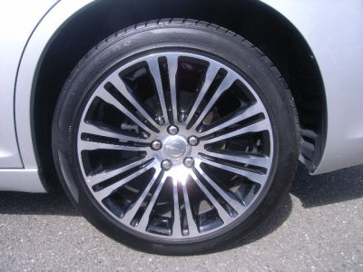 2012 Chrysler 300 S V6