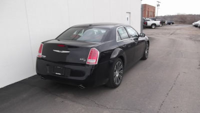 2012 Chrysler 300 S V6