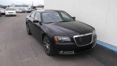 2012 Chrysler 300 S V6