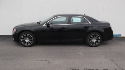 2012 Chrysler 300 S V6