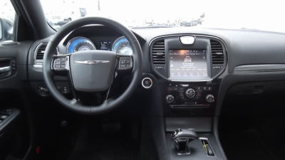 2012 Chrysler 300 S V6