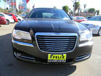 2012 Chrysler 300  Limited