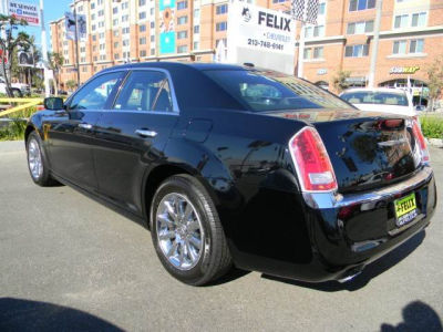 2012 Chrysler 300  Limited